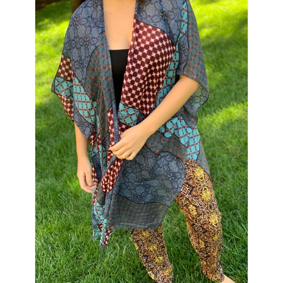 🆕Free People || Multi-Printed Kimono - Picture 8 of 16